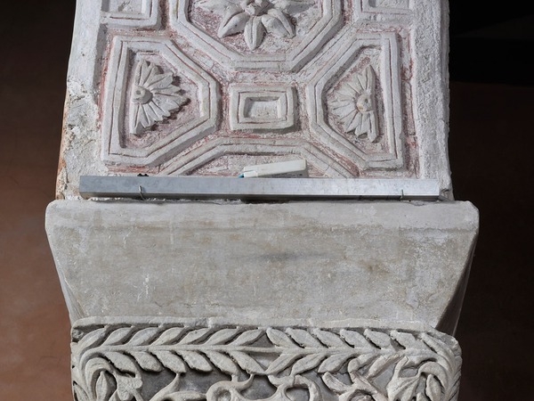 Kapitel arkature Eufrazijeve bazilike (1. na sjevernoj strani)
