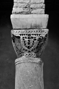Kapitel kvadriportika atrija Eufrazijeve bazilike (istočni sa sjeverne strane)