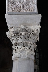 Kapitel arkature Eufrazijeve bazilike (8. na sjevernoj strani)