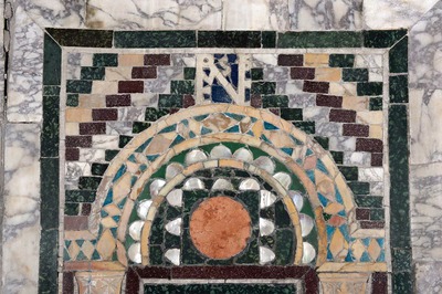 Zidna obloga opus sectile, 14. panel