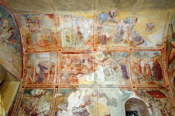 Zidne slike na svodu crkve