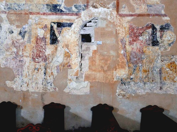 Zidne slike prizora mučenja svetog Vincenta kukama