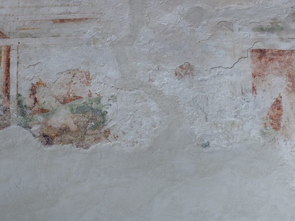 Ostatak zidne slike na sjevernom zidu drugog traveja