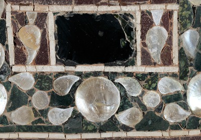 Zidna obloga opus sectile, 02. panel