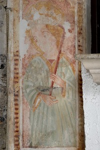 Zidne slike svetica unutar prozora (3)