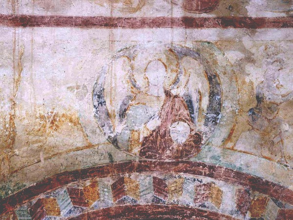 Zidna slika medaljona  s likom arkanđela Gabrijela povrh luka južne apside