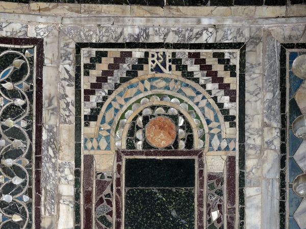 Zidna obloga opus sectile, 08. panel