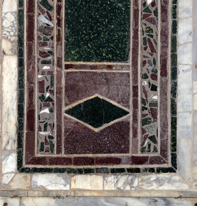 Zidna obloga opus sectile, 08. panel