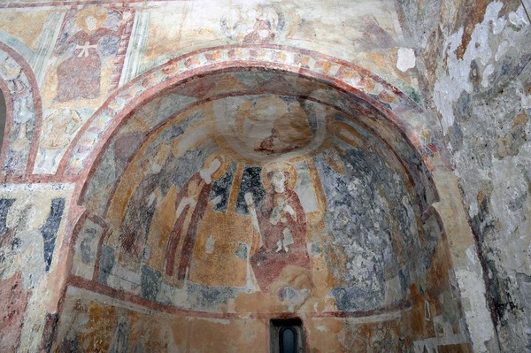 Zidna slika Maiestas Virgini sa svecima i anđelom
