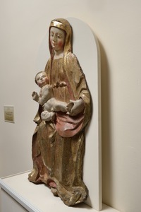 Reljef Bogorodice s djetetom