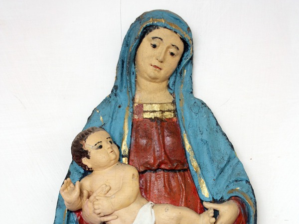 Reljef Bogorodice s djetetom, prije i u toku restauracije