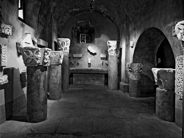 Kripta župne crkve u Balama - lapidarij