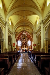 Unutrašnjost crkve svetog Nikole