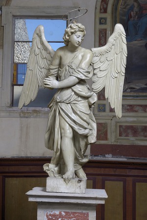 Anđeo na glavnom oltaru (desni)