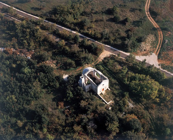 Crkva svetog Tome kraj Rovinja, zračni snimak