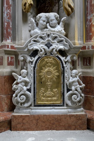 Glavni oltar, tbernakul (svetohranište)