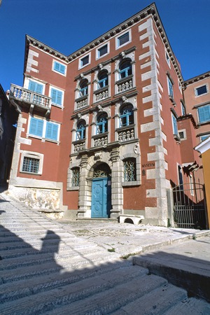 Palača Battiala - Lazzarini (Muzej)