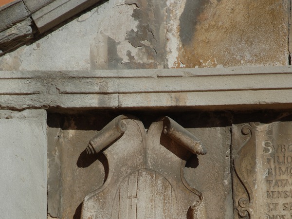 Gradska vrata svetog Flora, grb Francesca Grimanija