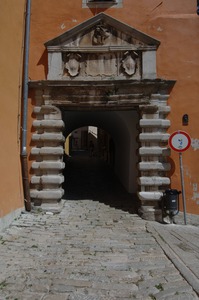 Gradska vrata svetog Flora