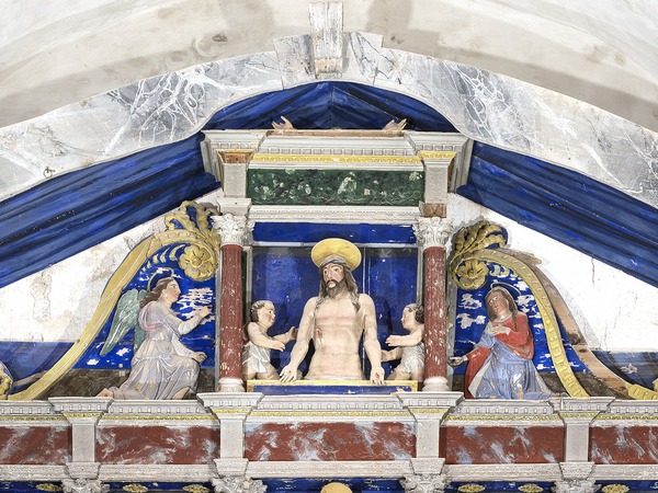 Atika retabla glavnog oltara