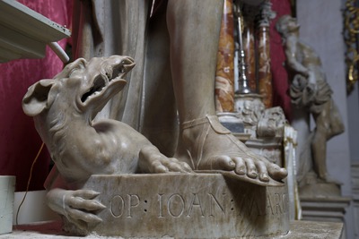 Kip svetog Servula na glavnom oltaru