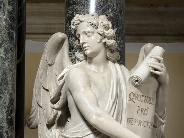 Desni anđeo na oltaru svete Eufemije