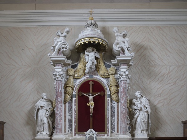 Oltar Gospe od Ružarija