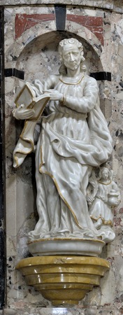 Propovjedaonica, kip Evanđelista Mateja