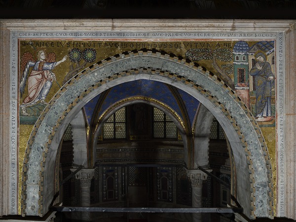 Ciborij Eufrazijeve bazilike (2), zapadna strana s prikazom Navještenja