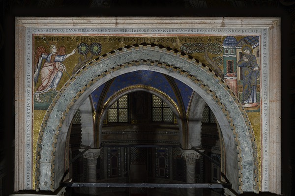 Ciborij Eufrazijeve bazilike (2), zapadna strana s prikazom Navještenja