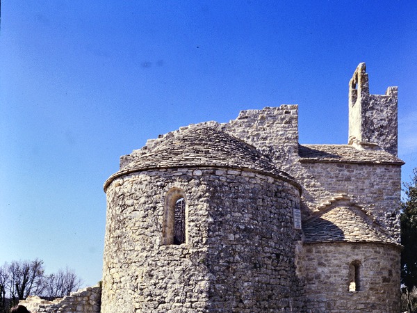 Crkva svetog Tome kraj Rovinja,pogled sa sjevero - istoka nakon obnove