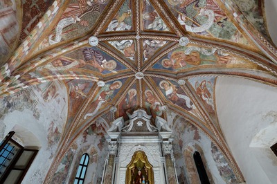 Zidne slike u svetištu (2)