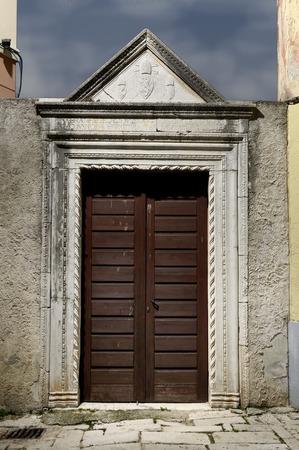 Portal ulaza u Biskupiju