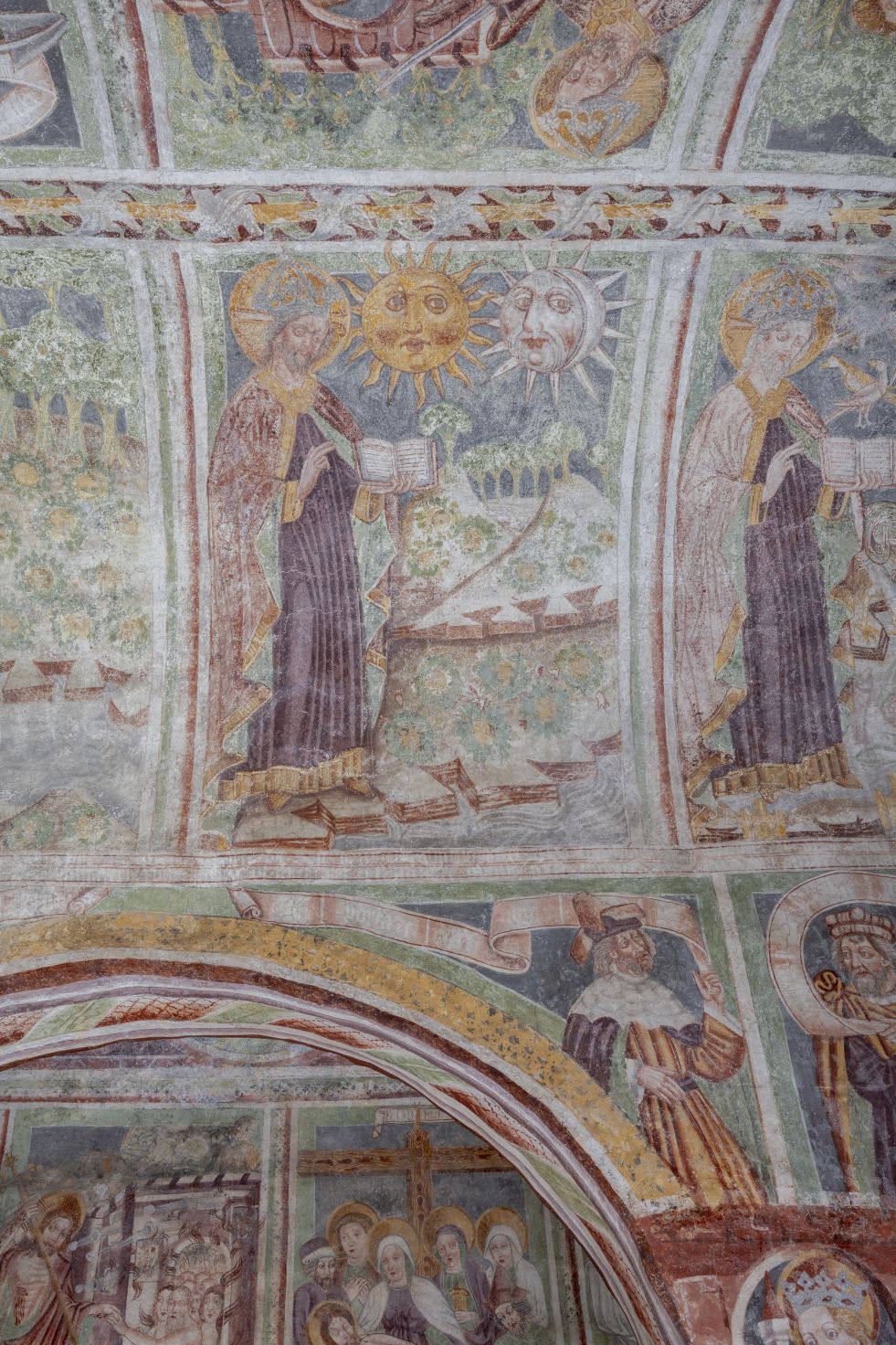 Freska s prikazom stvaranja sunca i mjeseca, svod središnjeg broda