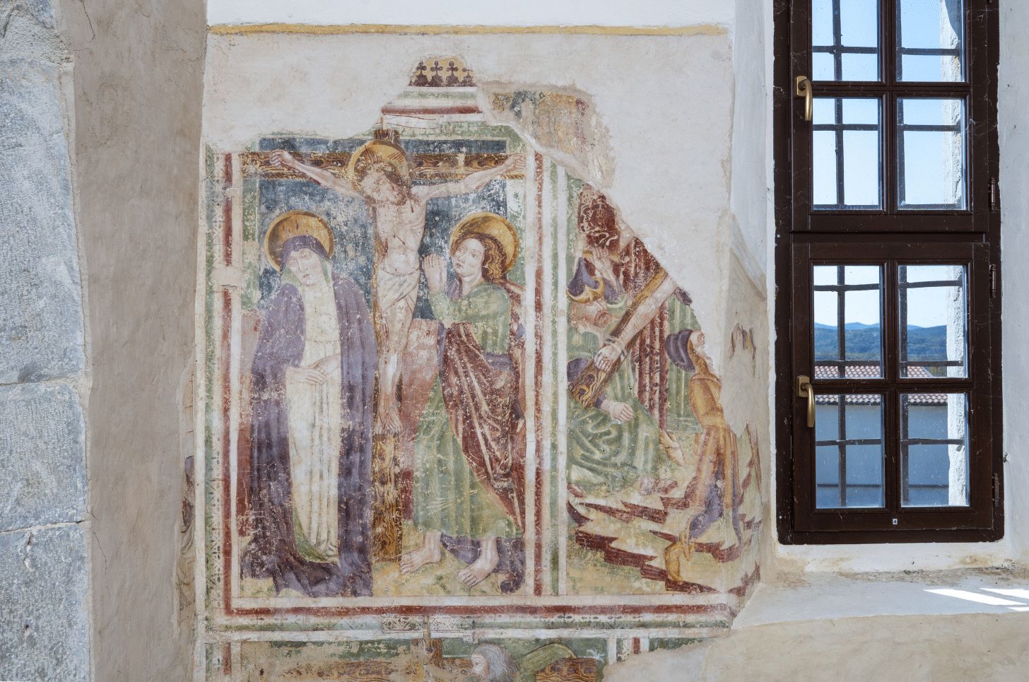 Freska s prikazom Raspeća s Marijom i sv. Ivanom, Pribijanja Krista na križ, južni zid