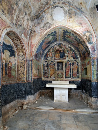 Unutrašnjost crkve (1)