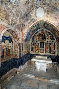 Unutrašnjost crkve (1)