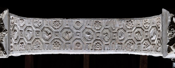Štukatura u intradosu sjeverne arkature Eufrazijeve bazilike, 4. luk s istoka