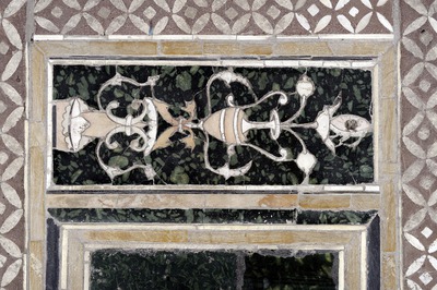 Zidna obloga opus sectile, 16. panel