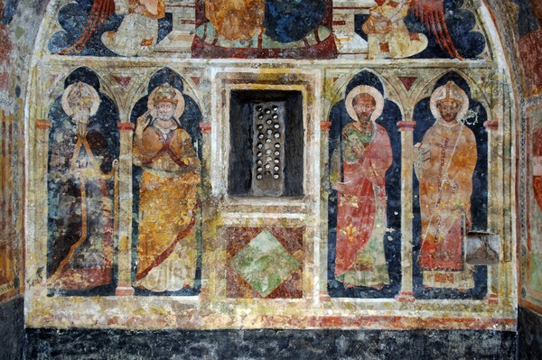 Zidna slika četvorice svetaca u apsidi