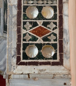 Zidna obloga opus sectile, 21. panel