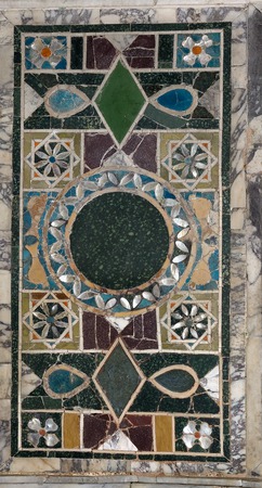 Zidna obloga opus sectile, 04. panel