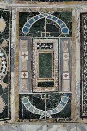 Zidna obloga opus sectile, 06. panel