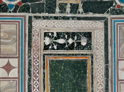 Zidna obloga opus sectile, 06. panel