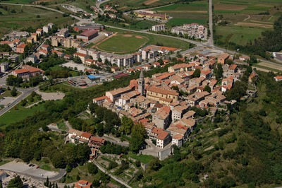 Buzet, zračni snimci iz 2008. godine