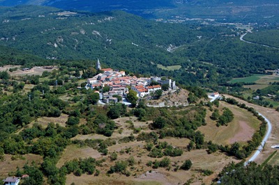 Boljun, zračni snimak 2009. godine