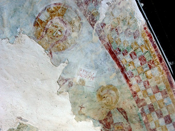 Zidne slike,  anđelo s kuglom, svetac -svetica i Krist u  slavi