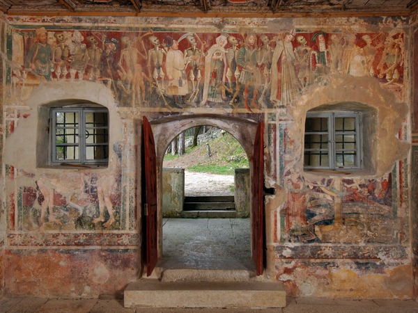 Zidne slike na zapadnom zidu