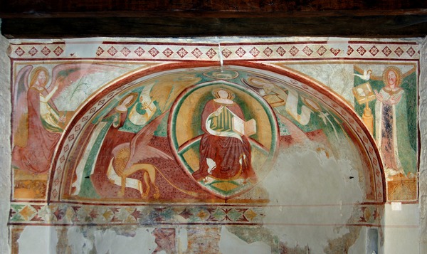 Zidne slike u gornjem dijelu apside i na istočnom zidu