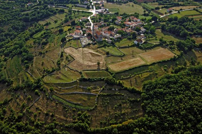 Kringa, zračni snimci 2006. godine